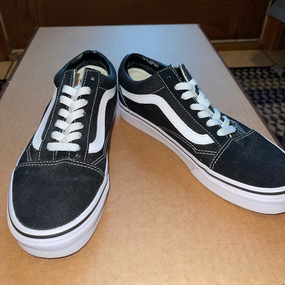 Women’s Van sneakers size 7 - Picture 2 of 3